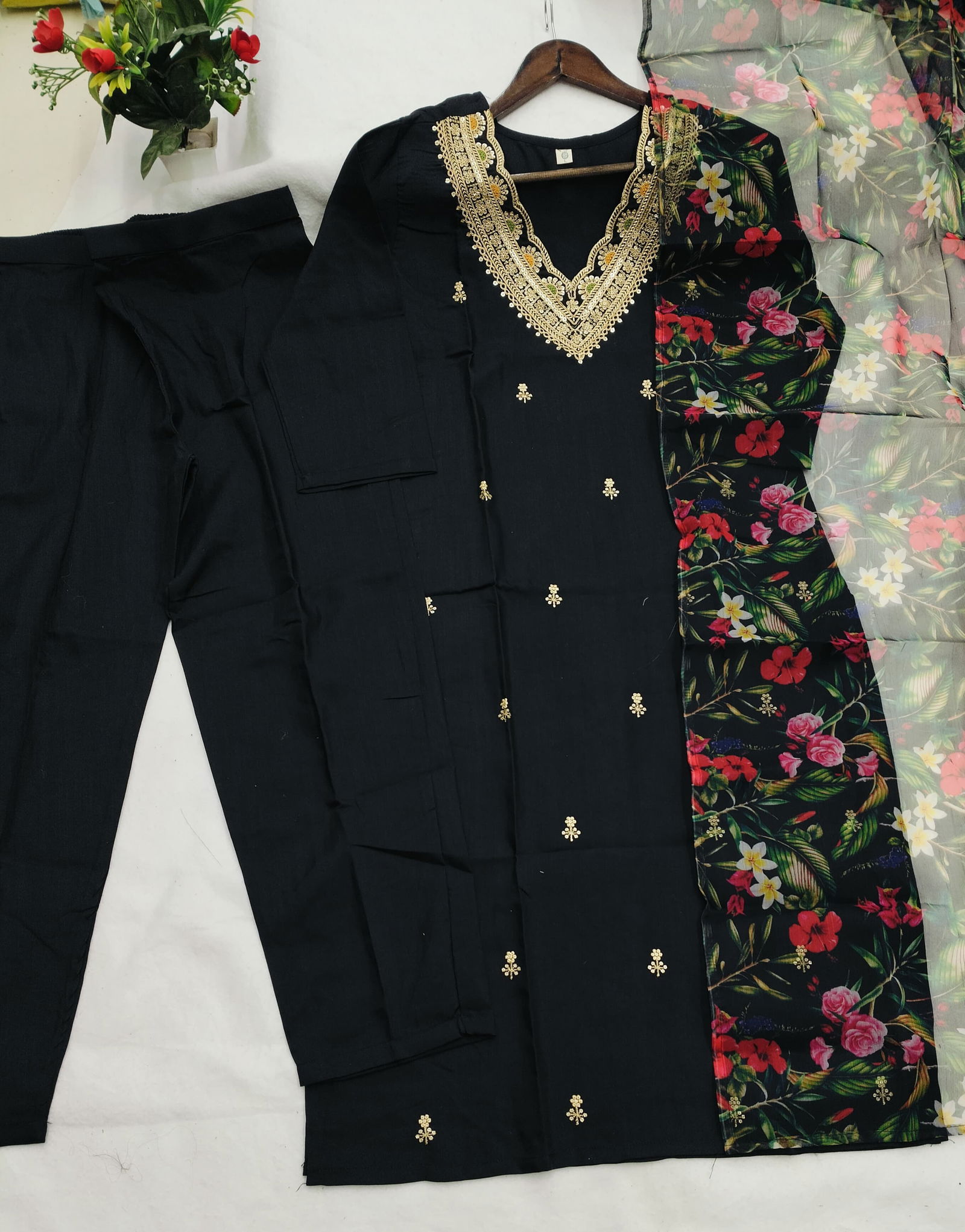 KF 115 Kalaai Viscose Slub Kurti With Bottom Dupatta Orders In India
